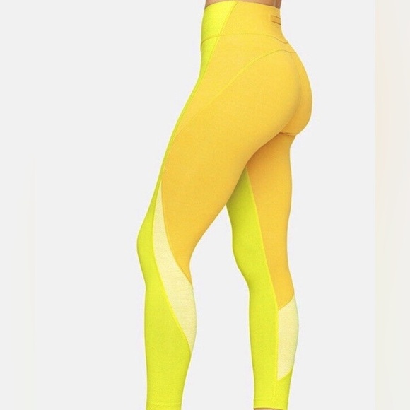 Outdoor Voices Pants - Outdoor Voices Yellow Techsweat High Rise Zoom Leggings Small